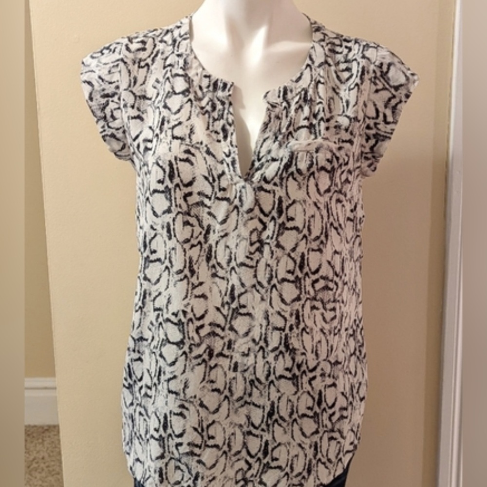Cynthia Rowley 100% Silk Snakeskin Print Blouse (Size S)